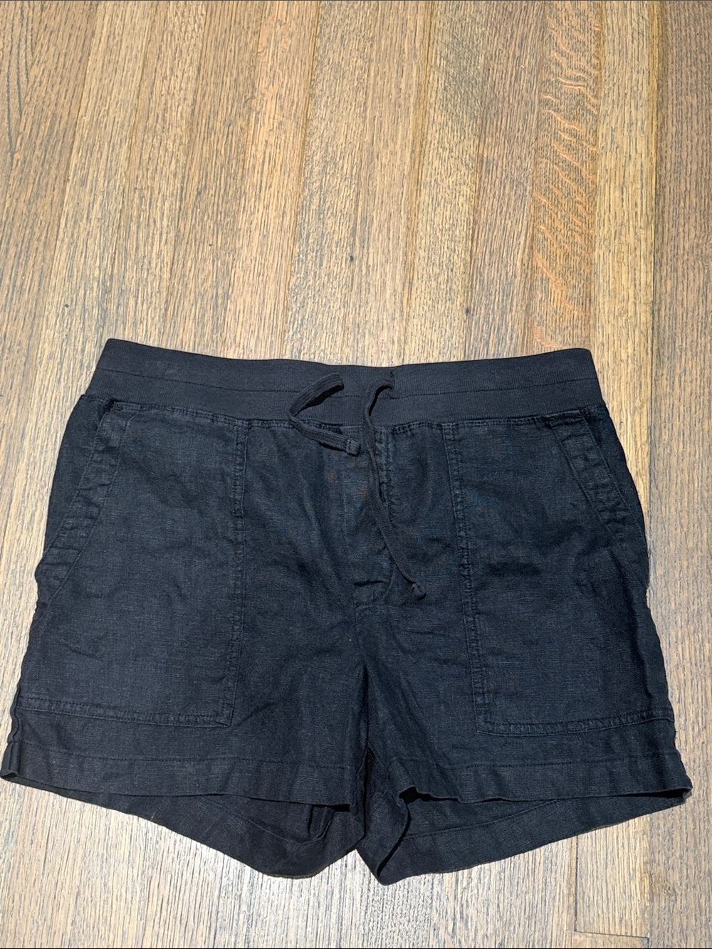 James Perse Black Ribbed-Waist Shorts